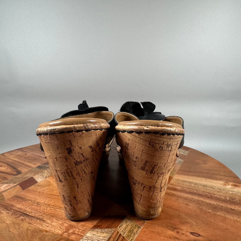 b.o.c. Born Concept Women 7M Black Leather Flower Wedge Slide Sandals Z13603 - Picture 4 of 7